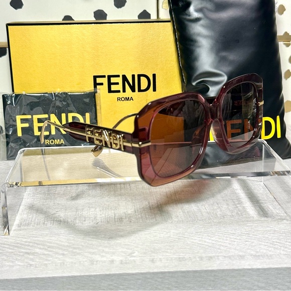 NEW! Fendi FENDIGRAPHY Sunglasses 56mm - Picture 3 of 7